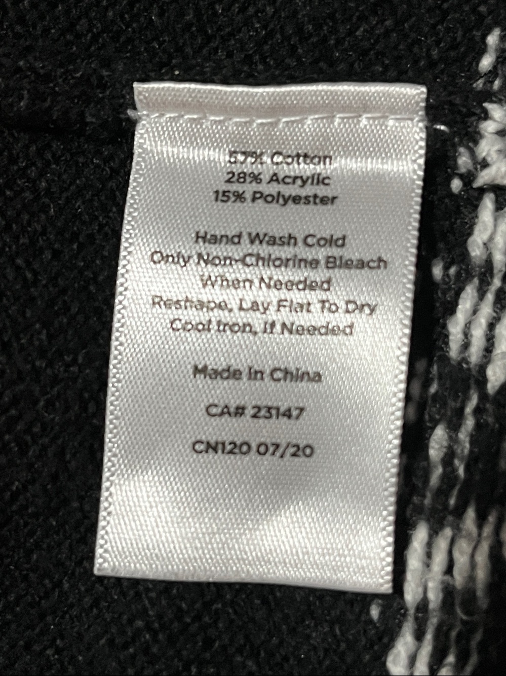 TALBOTS Black Crewneck
Spirited Fair Isle Sweater SZ: MP NWOT - Picture 4 of 6